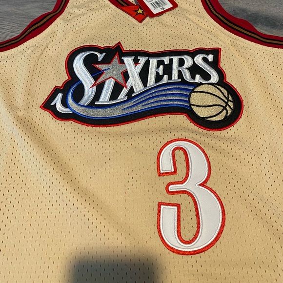 Allen Iverson 76ers Jersey - Picture 2 of 4